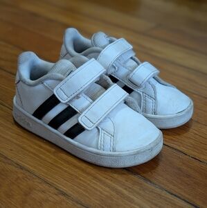 Adidas Kids White and Black Sneakers 6T